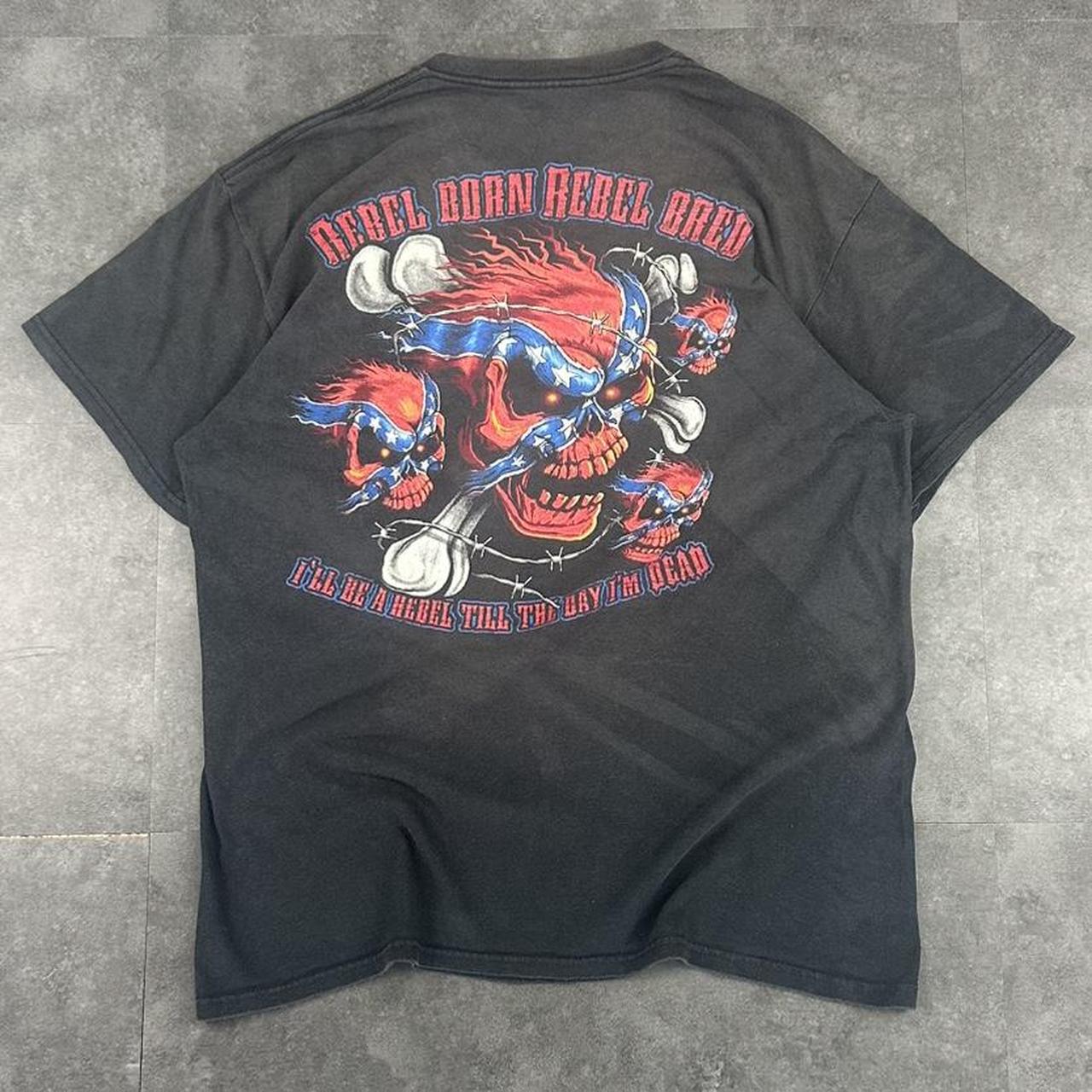 Rebel Born Rebel Bred 2000s Skate Print graphic logo Skull T shirt