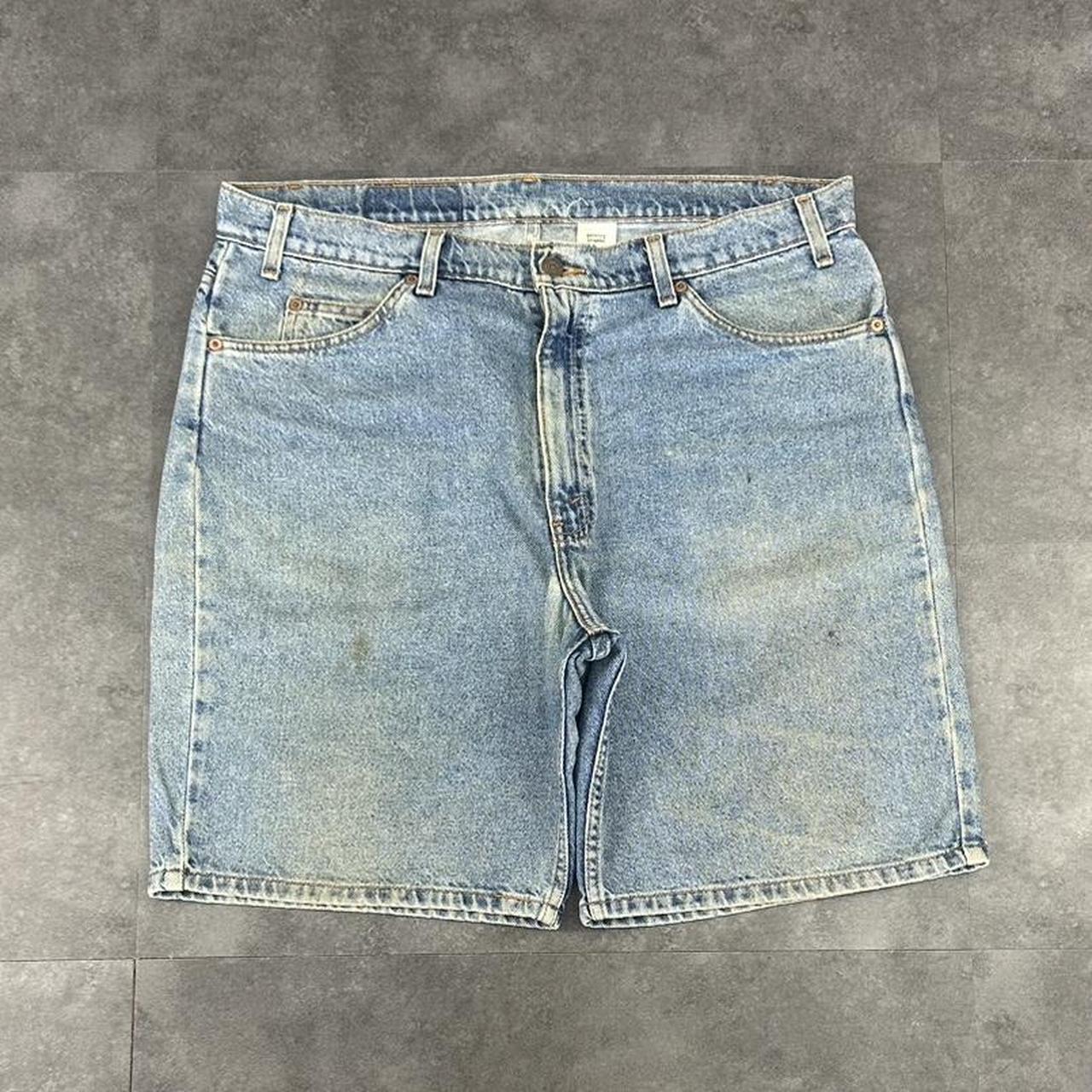 Levi’s 550 2000s dungaree workwear comfort fit denim shorts jorts