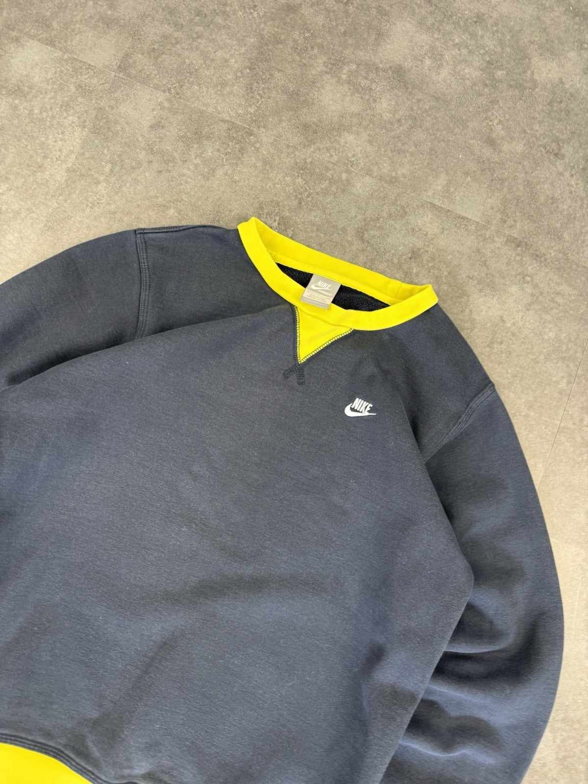 Vintage 2000s Nike Tick Sweatshirt Navy Blue & Yellow Pullover Retro Y2k Size S