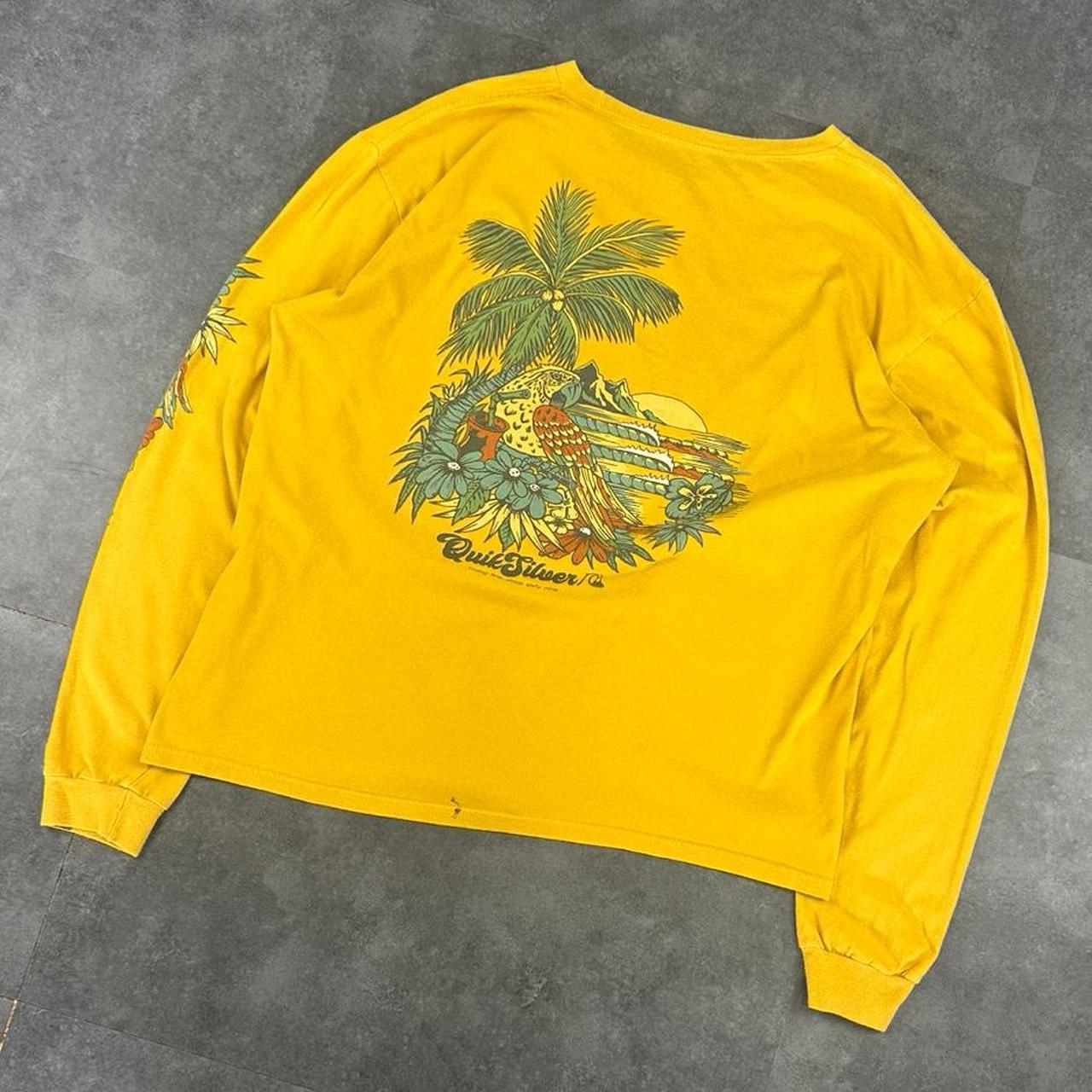 Quiksilver T 2000s Print Hawaii Resprt graphic T shirt