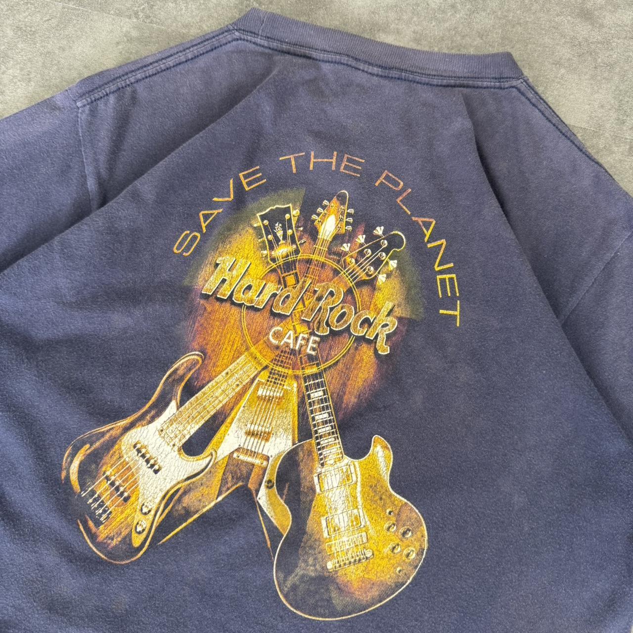 Hard Rock Cafe Dubai 2000s Surfwear guitars Logo design graphic T shirt