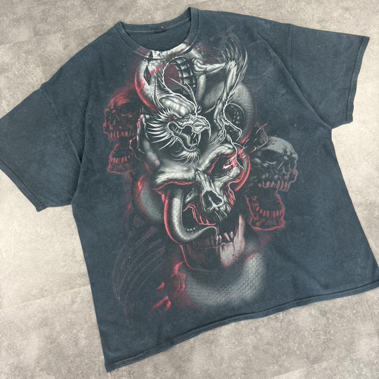 Grunge 2000s skull and dragon design graphic T shirt