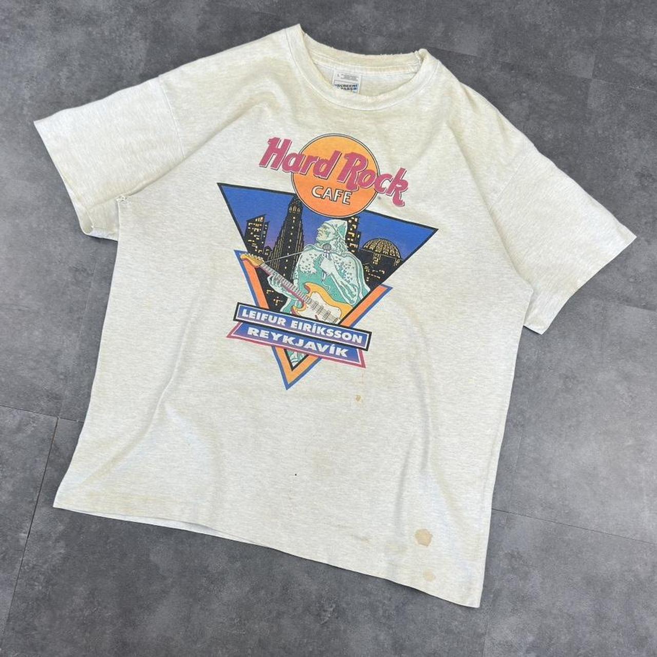 Hard Rock Cafe T 2000s Y2K logo Iceland Hotel Leifur Eiríksson print design
