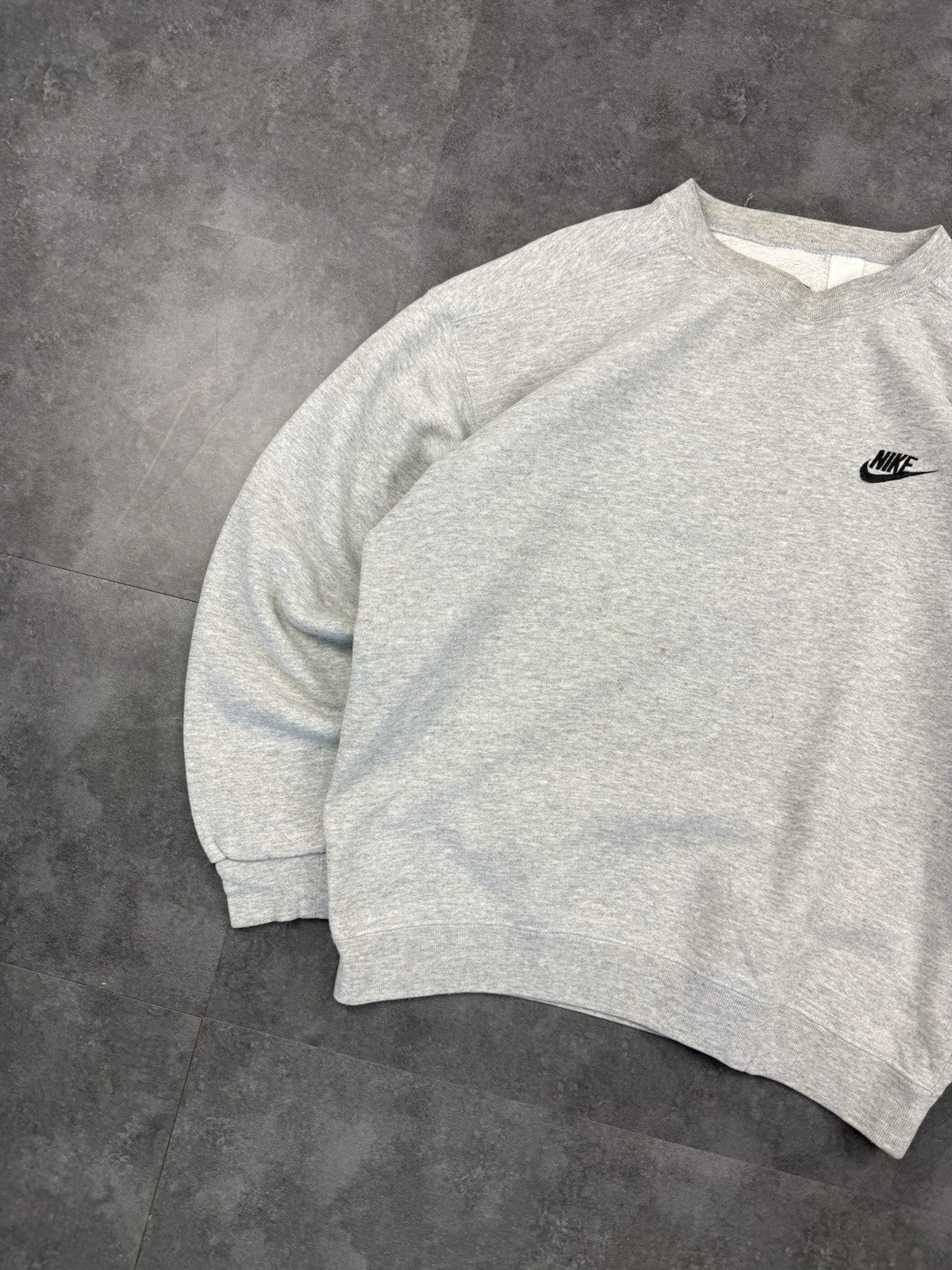 Vintage Nike Sweatshirt Embroidered Logo Grey Tab Y2k 90s Size M