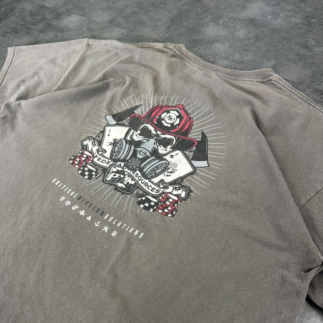 Gildan T Y2K 90s print graphic Federal Resources logo T shirt