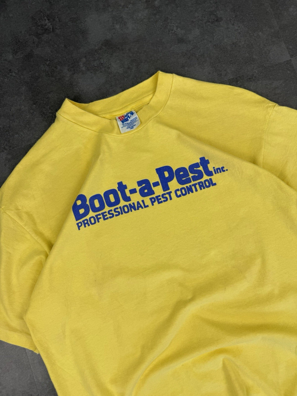 Single Stitch Hanes Beefy Boot-a-Pest Vintage 90s Made in USA T-Shirt Size L