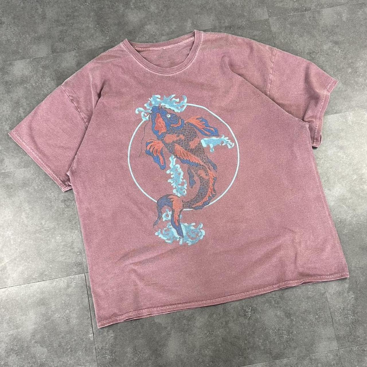 Urban Outfitters 2000s logo Print Fish design Logo graphic T shirt