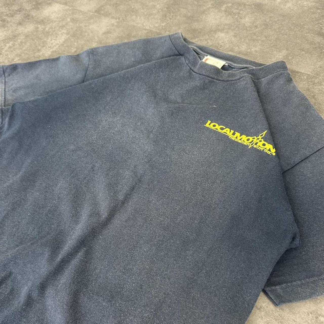 Local Motion 2000s Surfer Print graphic T shirt