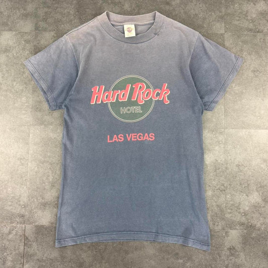 Hard Rock Cafe Las Vegas 2000s faded Logo design graphic T shirt
