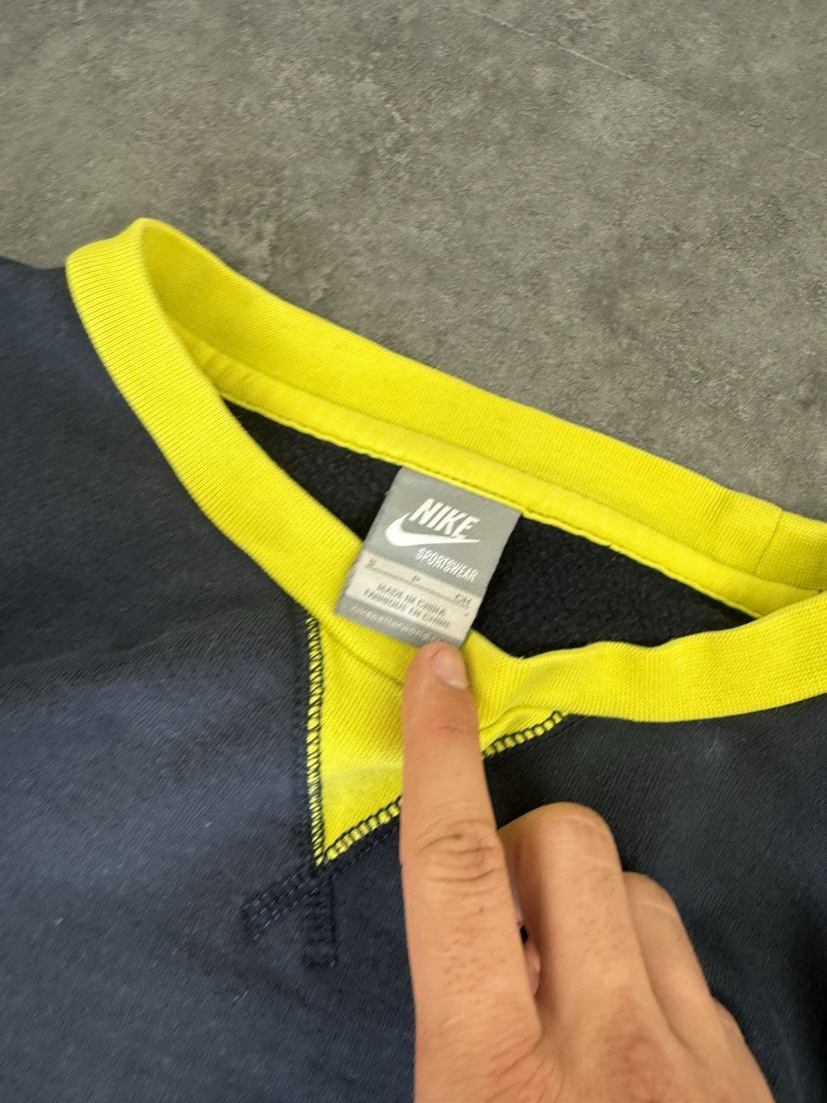 Vintage 2000s Nike Tick Sweatshirt Navy Blue & Yellow Pullover Retro Y2k Size S