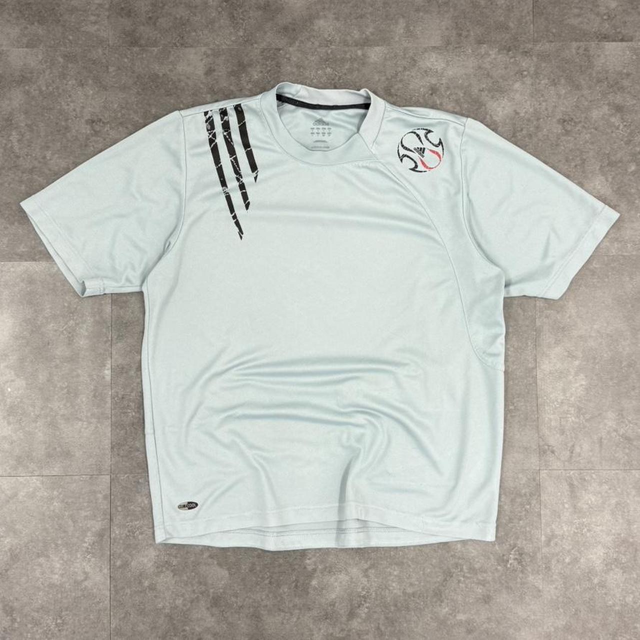 2000s adidas predator football T shirt