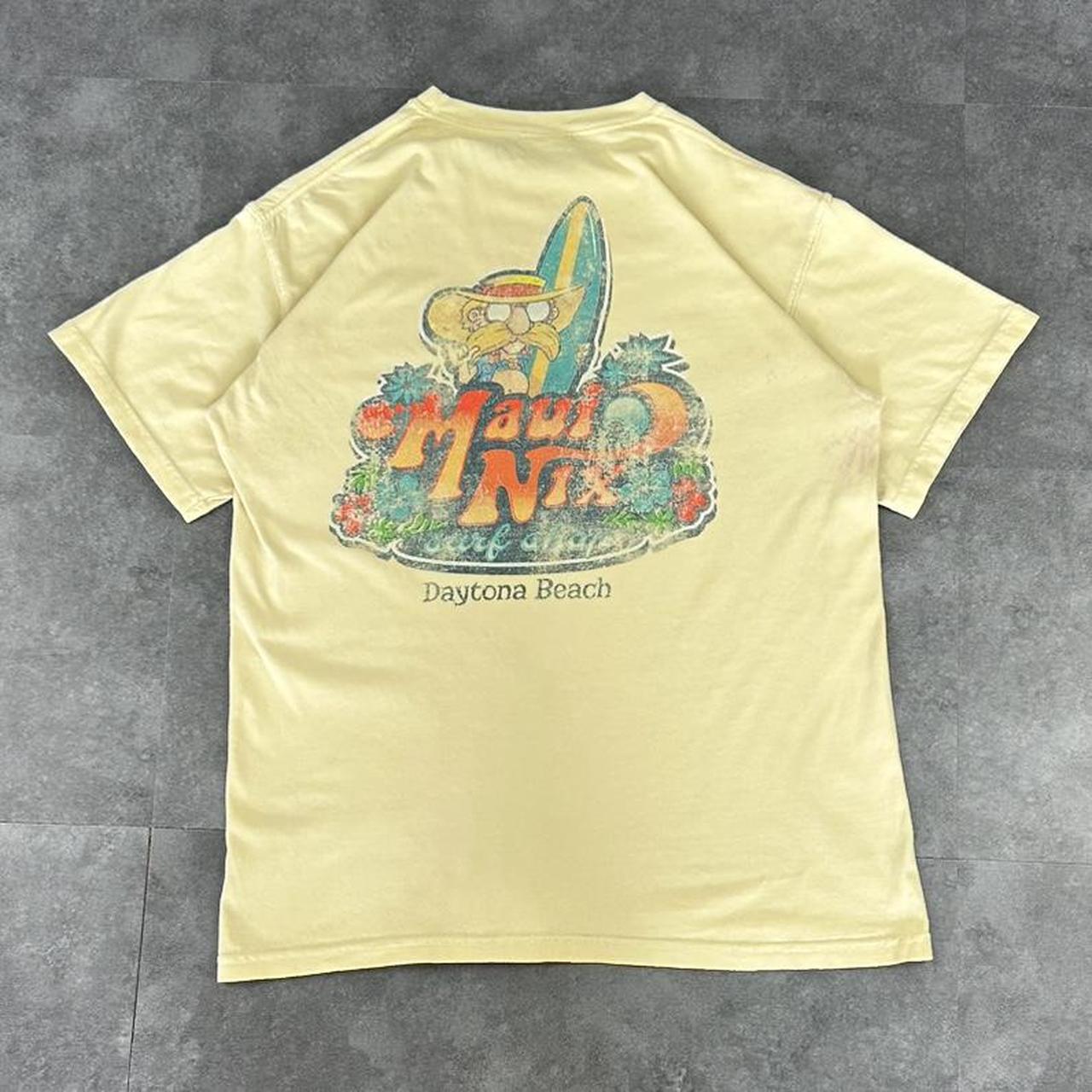 Comfort ColoursT 2000s Y2K logo Maui Nix print logo