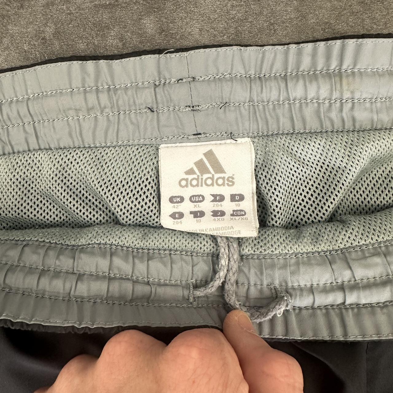 Adidas 2000s baggy vintage sportswear adjustable track pants