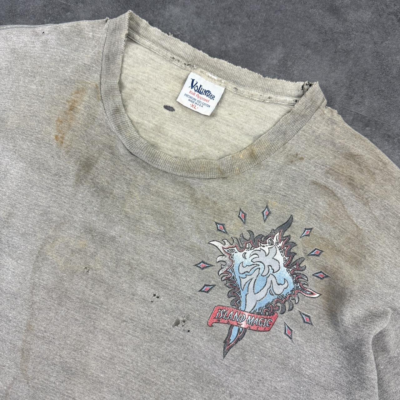 Volunteer 2000s island magic Hawaii distressed graphic print T shirt