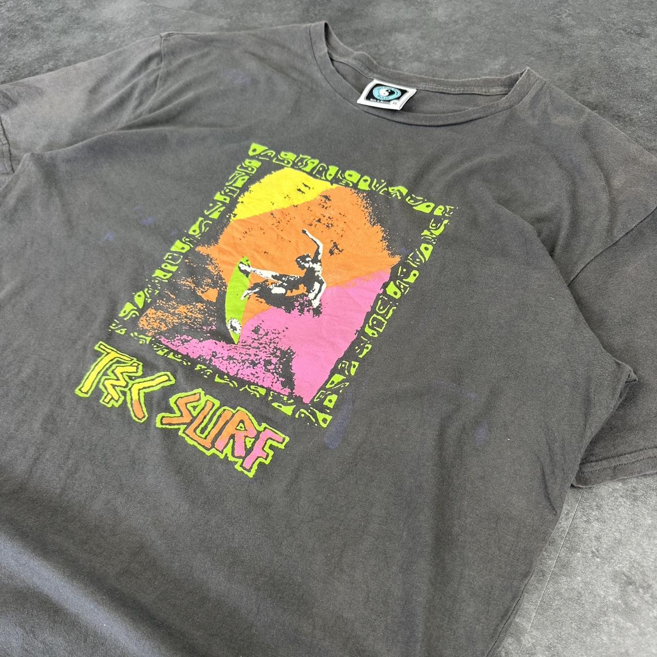T&C Surf Designs 2000s Logo Print Ying Yang Surf graphic logo T shirt