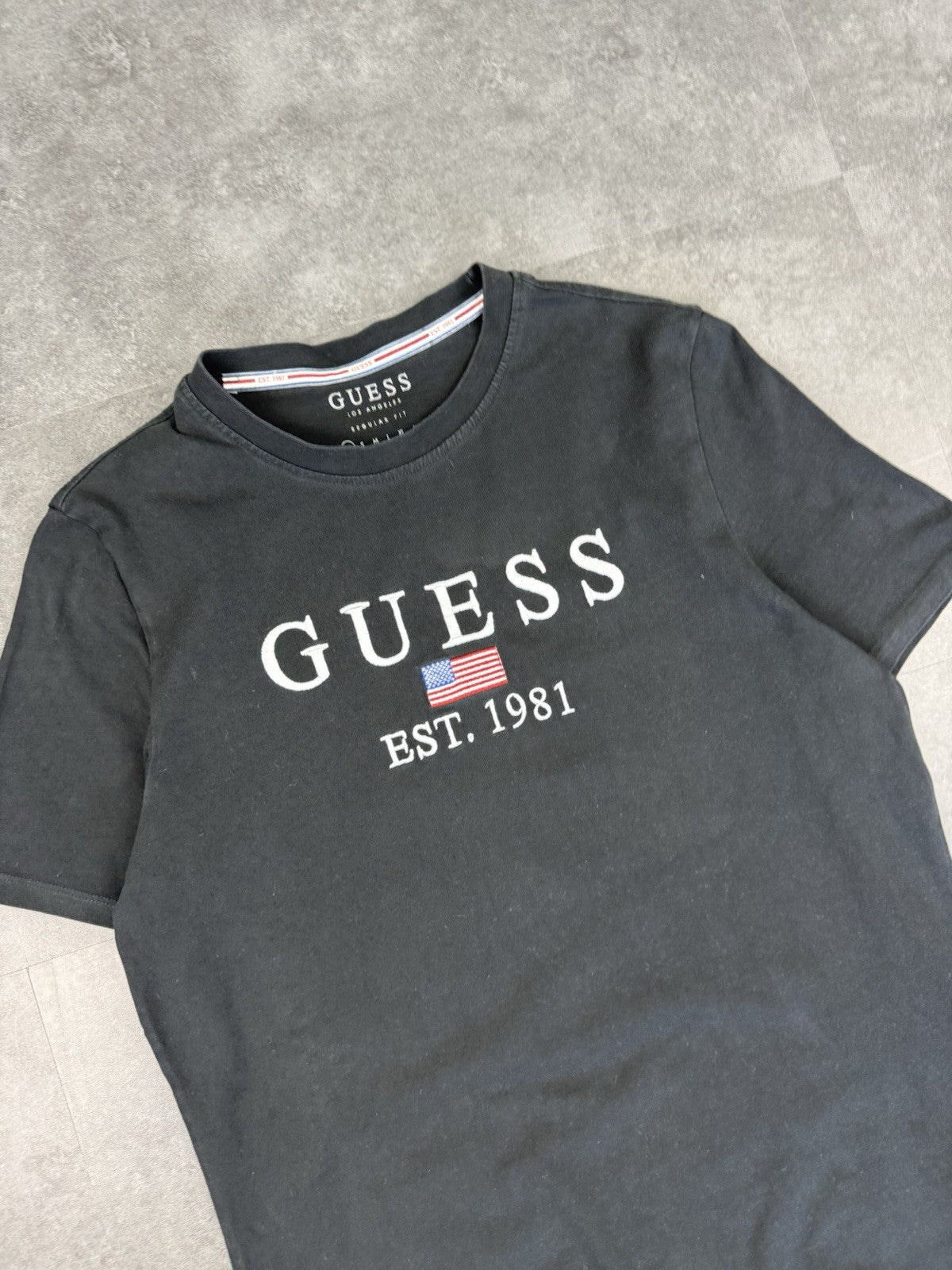 GUESS Jeans Embroidered Spellout T-Shirt Black 90 y2k style Size XS