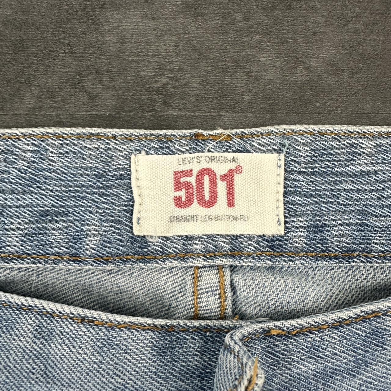 Levi’s 501 2000s dungaree workwear comfort fit denim shorts jorts