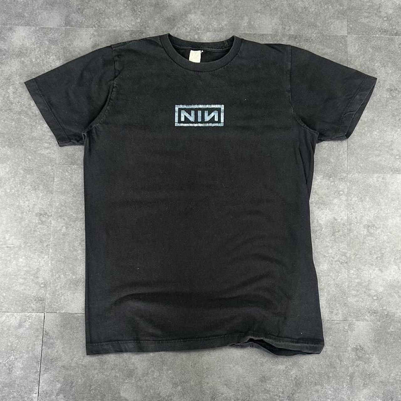 Nine Inch Nails Tour 2000s logo Print Logo graphic T shirt