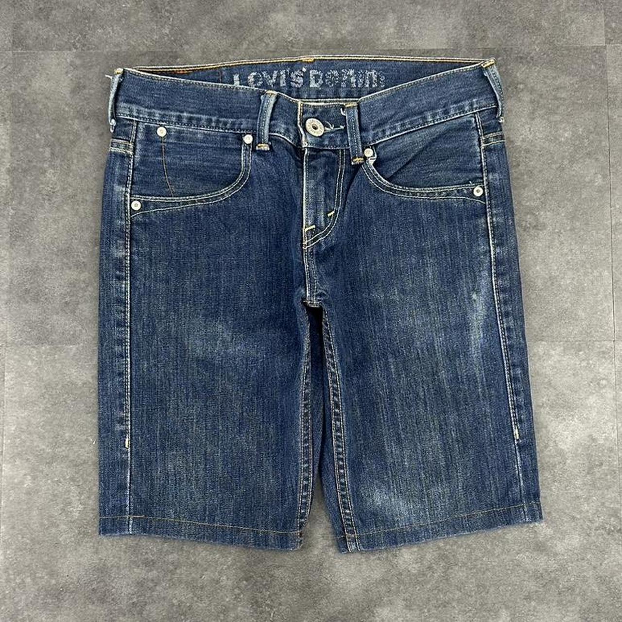 Levi’s 522 2000s dungaree workwear comfort fit denim shorts jorts