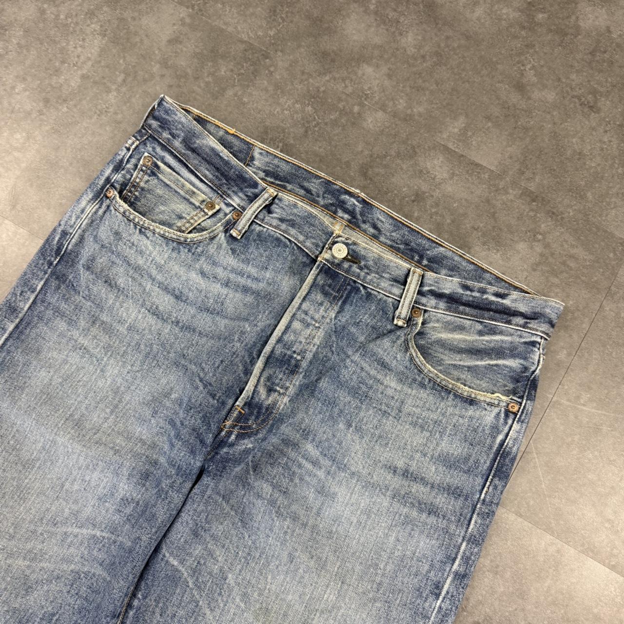 Levi’s 501 2000s dungaree workwear comfort fit denim shorts jorts