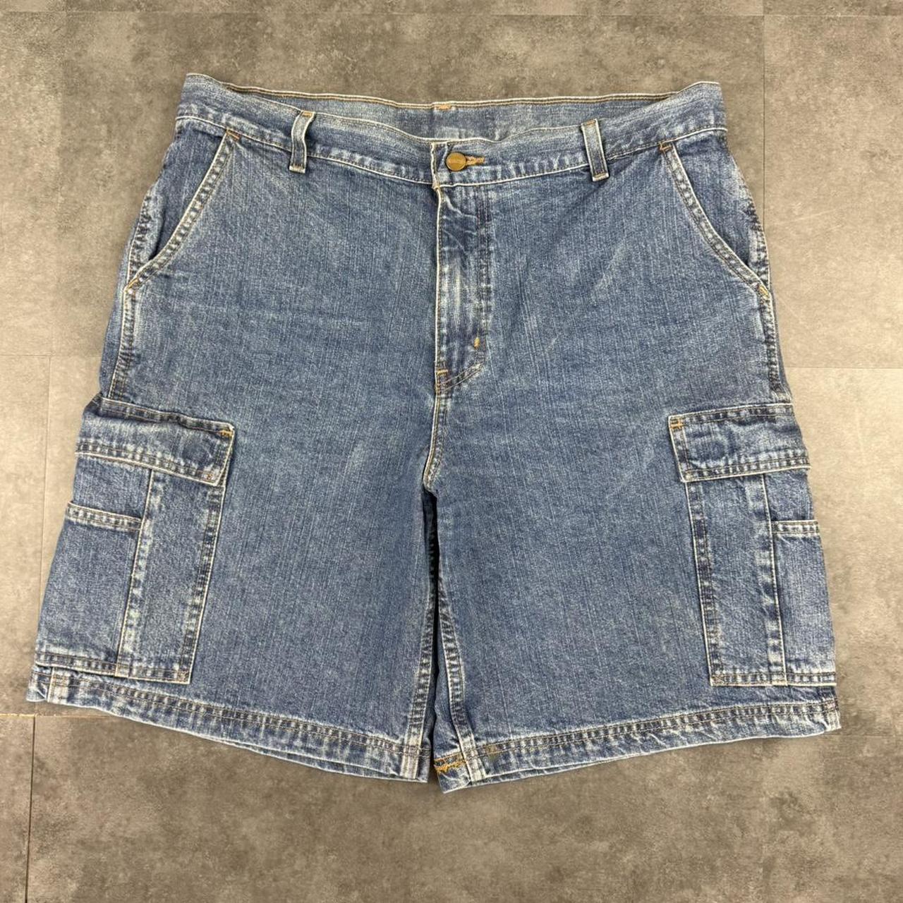Carhartt 2000s dungaree workwear comfort fit denim shorts jorts