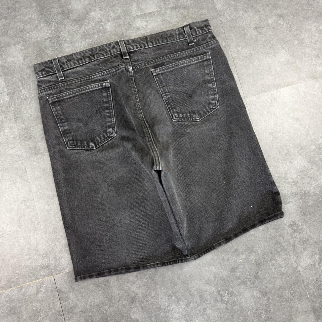 Levi’s 2000s dungaree workwear comfort fit denim shorts jorts