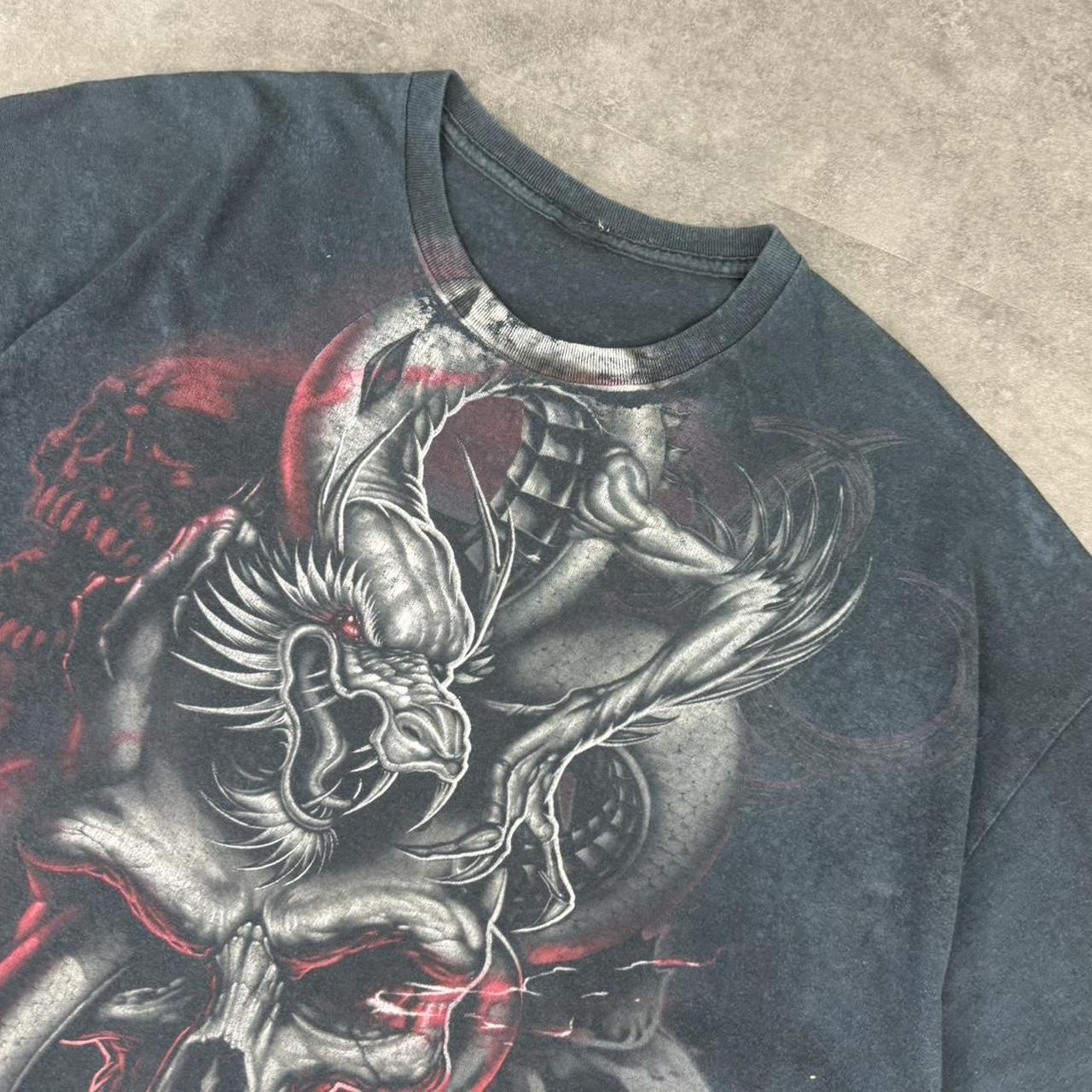 Grunge 2000s skull and dragon design graphic T shirt