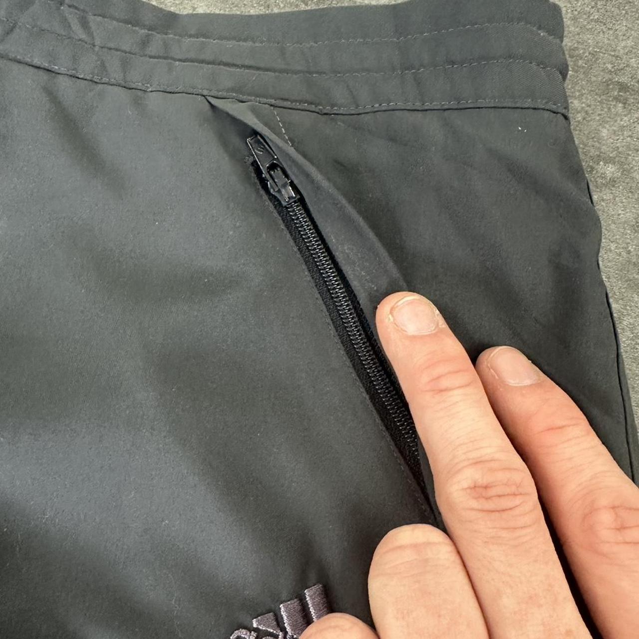 Adidas 2000s track vintage sports pants