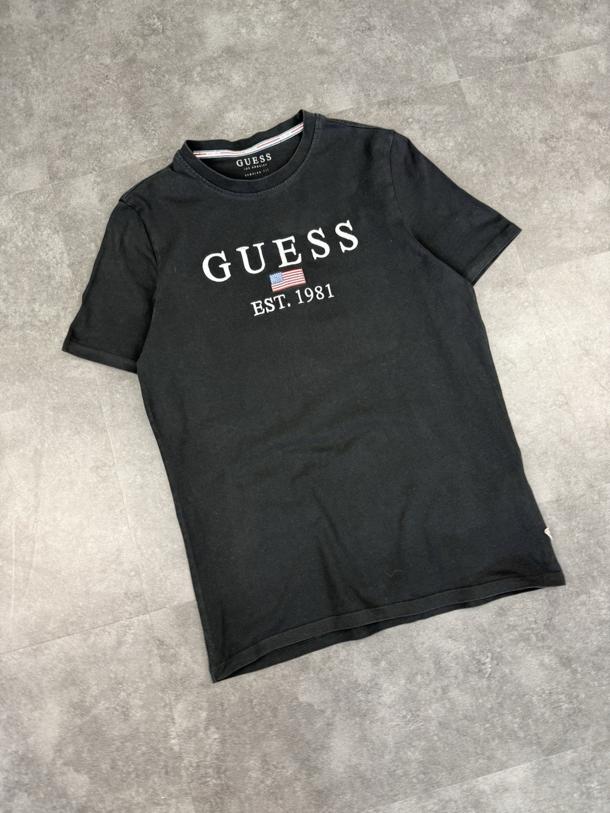 GUESS Jeans Embroidered Spellout T-Shirt Black 90 y2k style Size XS