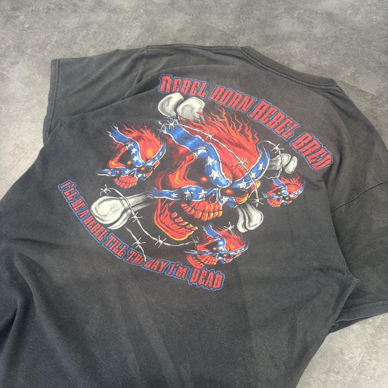 Rebel Born Rebel Bred 2000s Skate Print graphic logo Skull T shirt