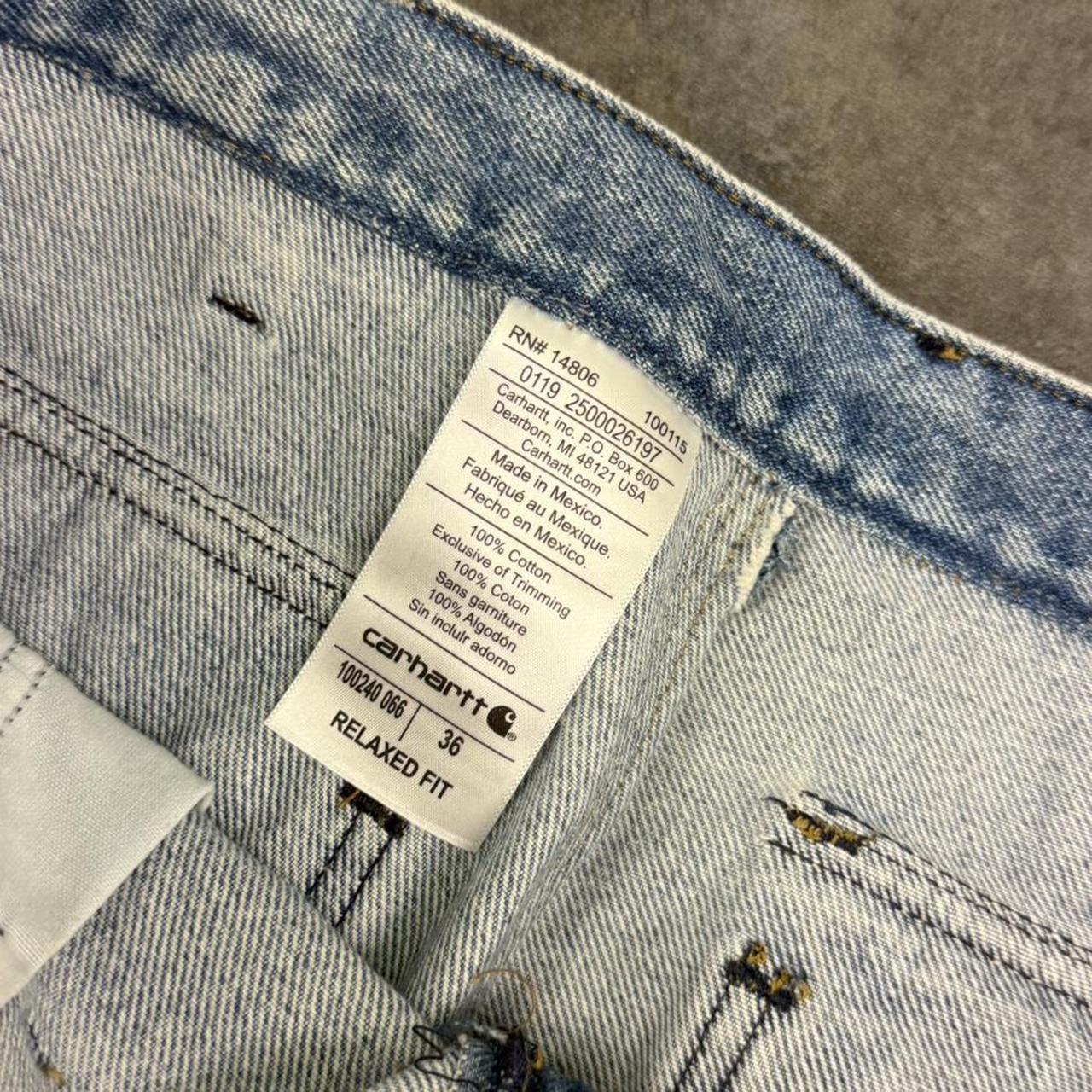 Carhartt 2000s dungaree workwear comfort fit denim shorts jorts