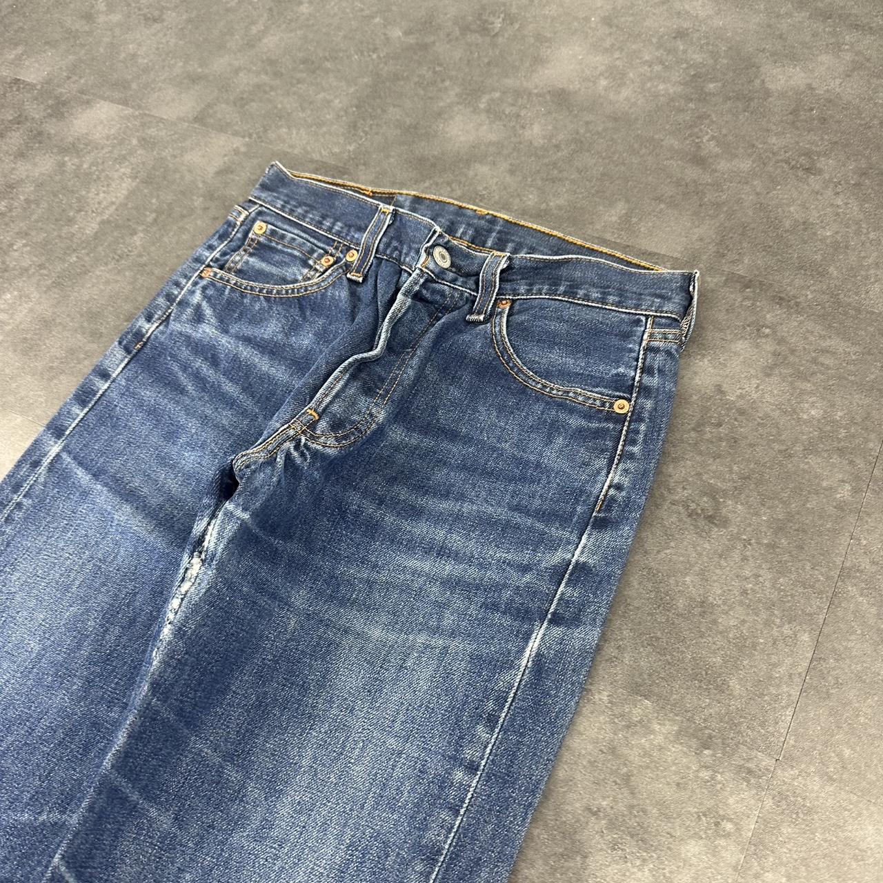 Levi’s 501 2000s dungaree workwear comfort fit denim shorts jorts