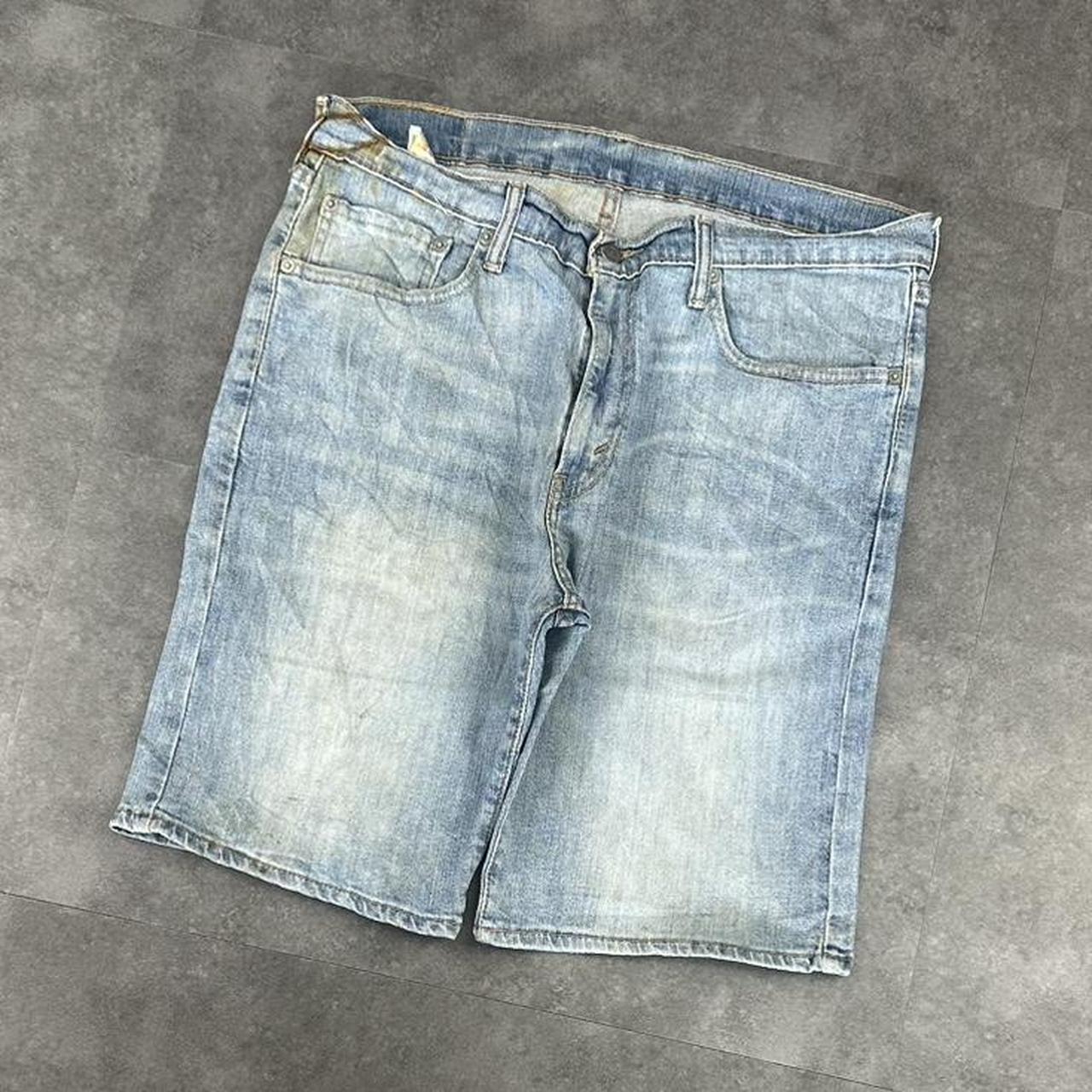 Levi’s 2000s dungaree workwear comfort fit denim shorts jorts
