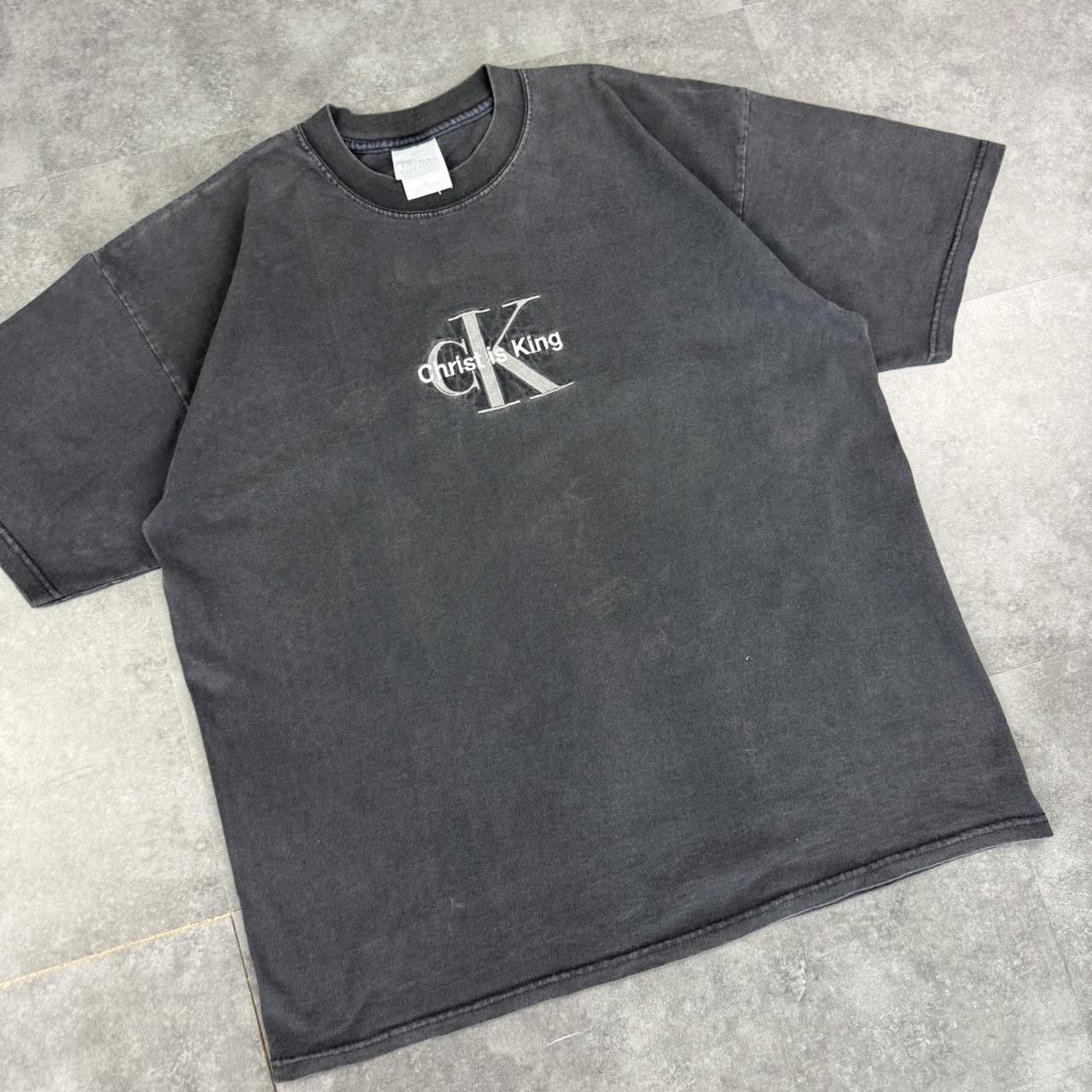 Gildan 90s Y2K CK Christ is king embroidered graphic logo shirt