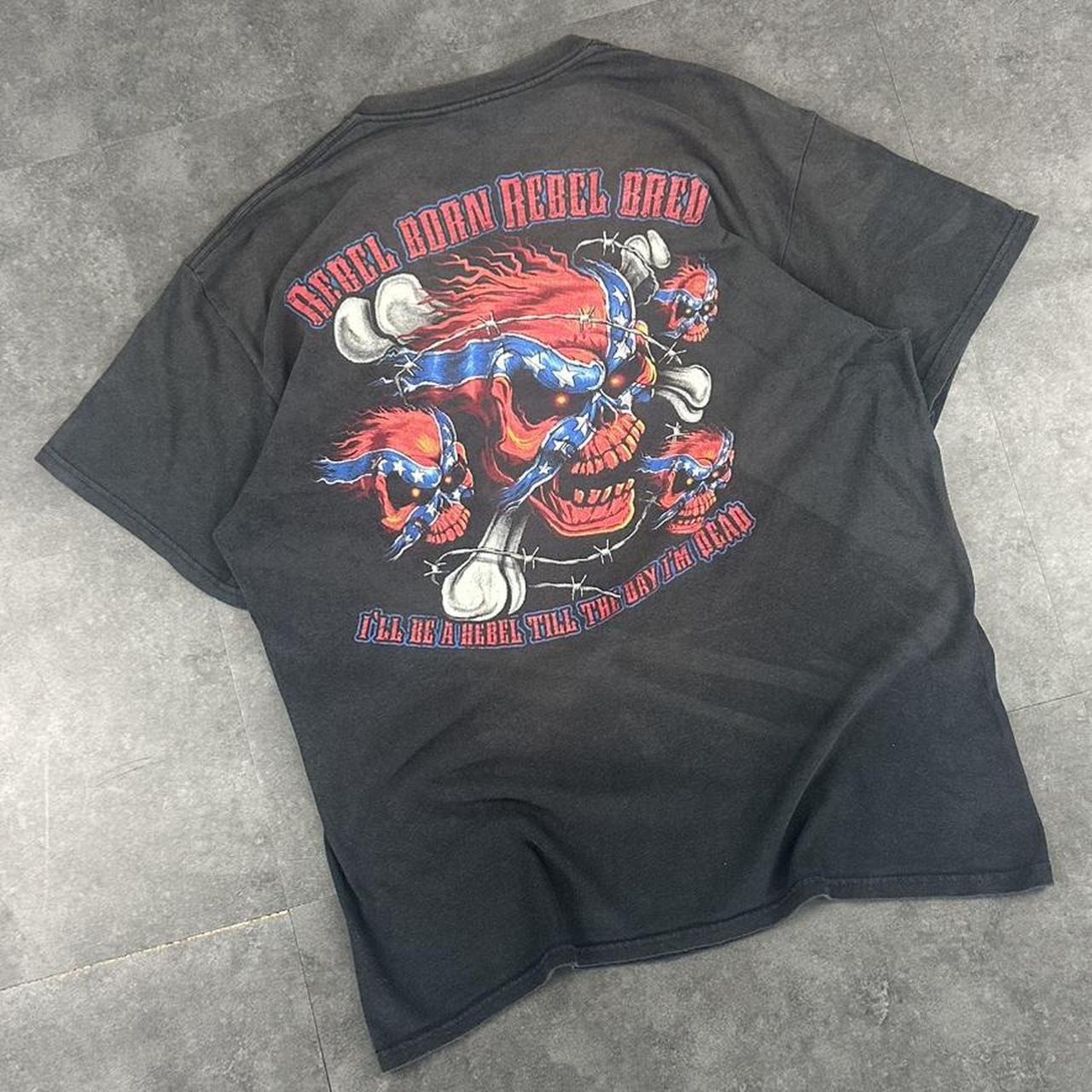 Rebel Born Rebel Bred 2000s Skate Print graphic logo Skull T shirt