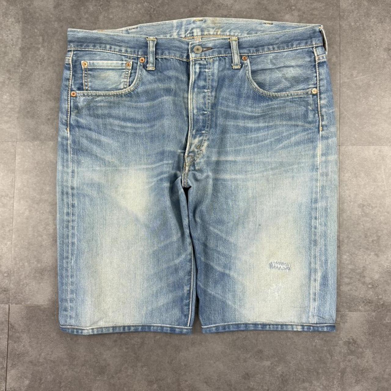 Levi’s 501 2000s relaxed fit denim shorts jorts