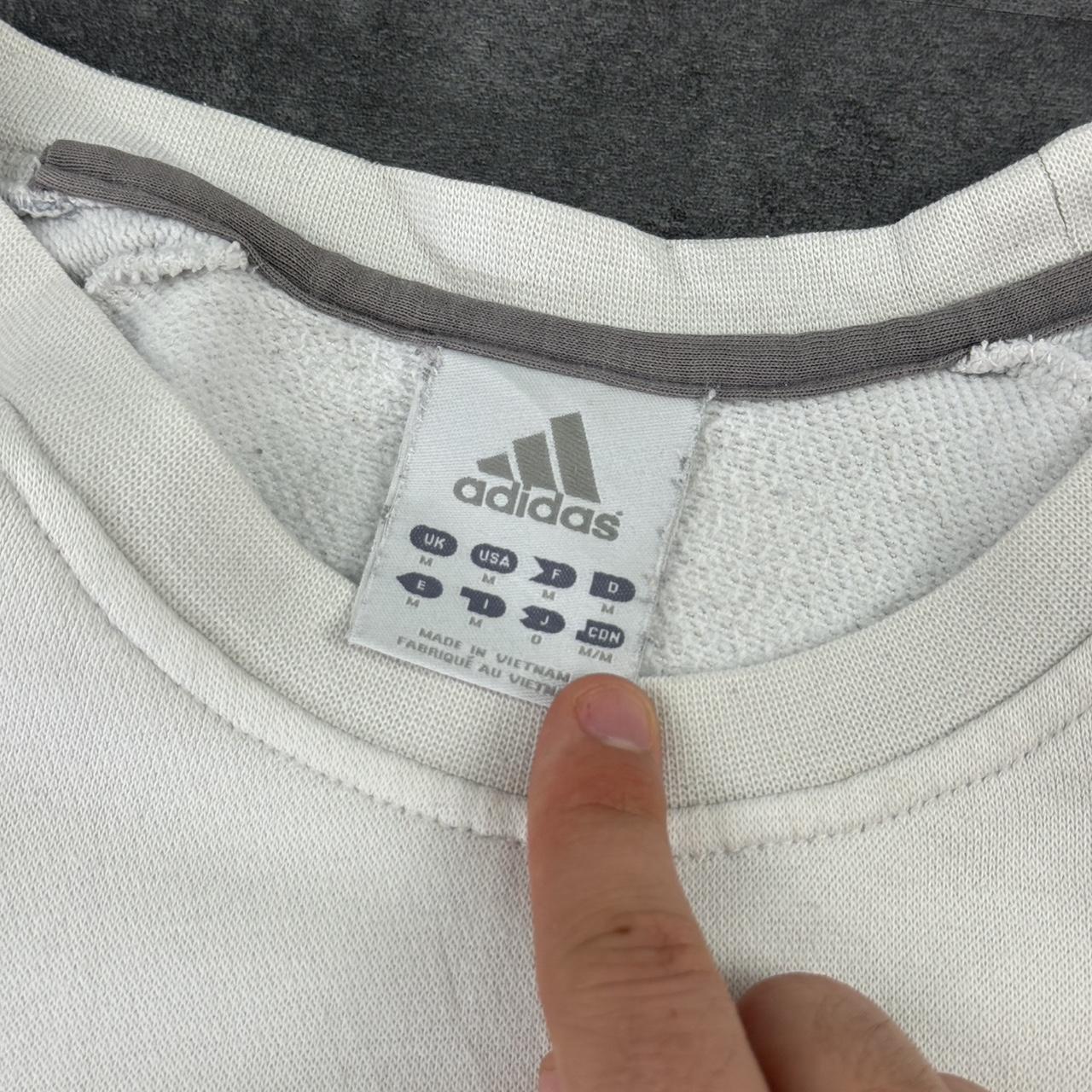 Vintage Adidas 90s sportwear mini Logo classic embroidered 3 stripe sweatshirt