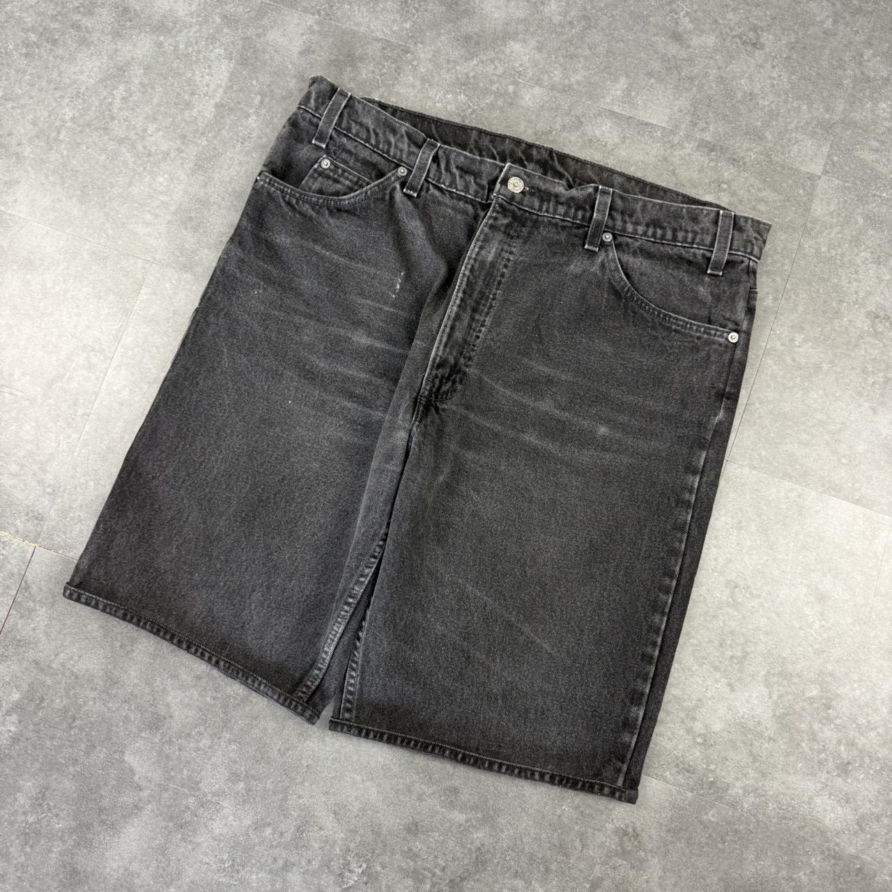 Levi’s 2000s dungaree workwear comfort fit denim shorts jorts