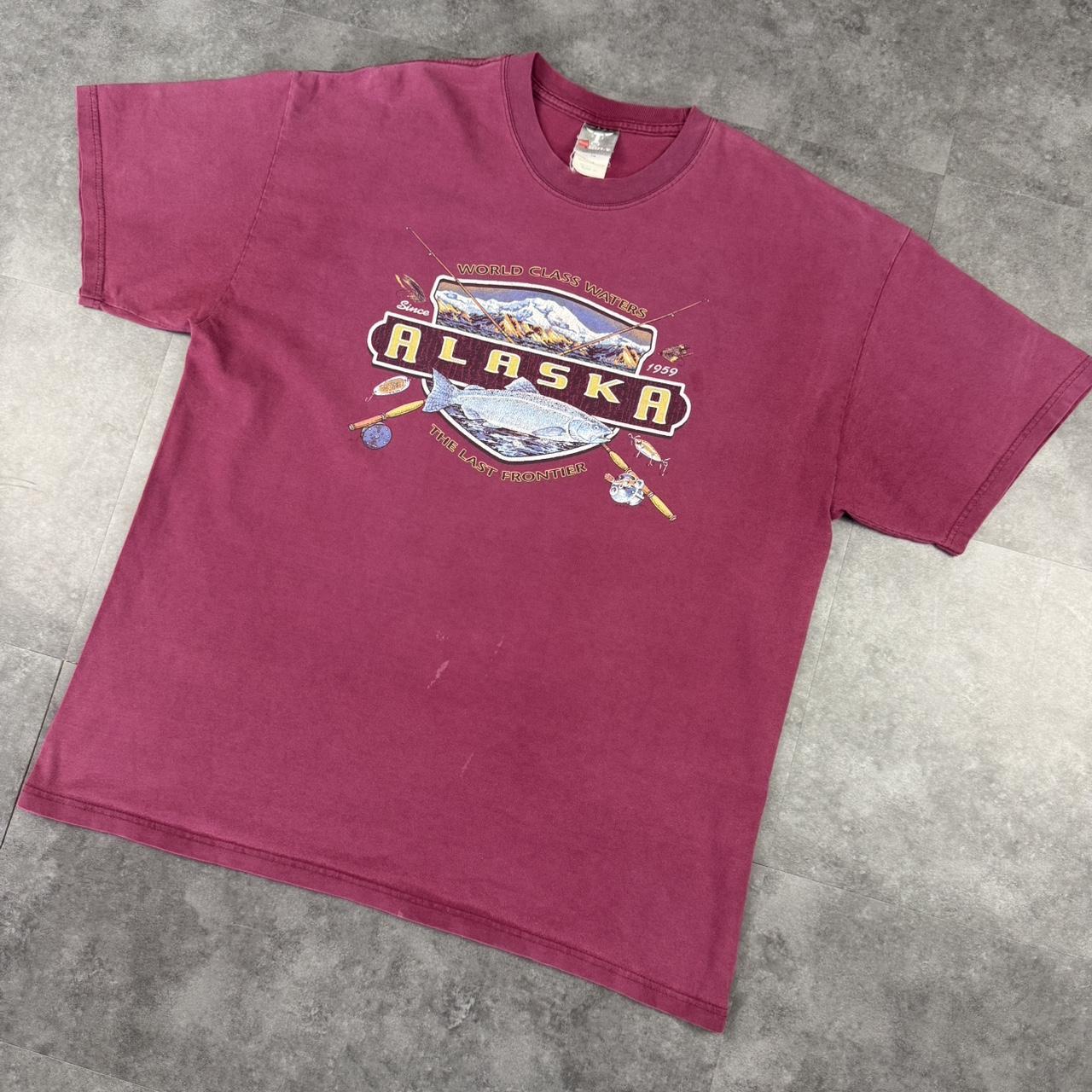 Hanes Beefy Alaska 2000s fishing graphic print T shirt