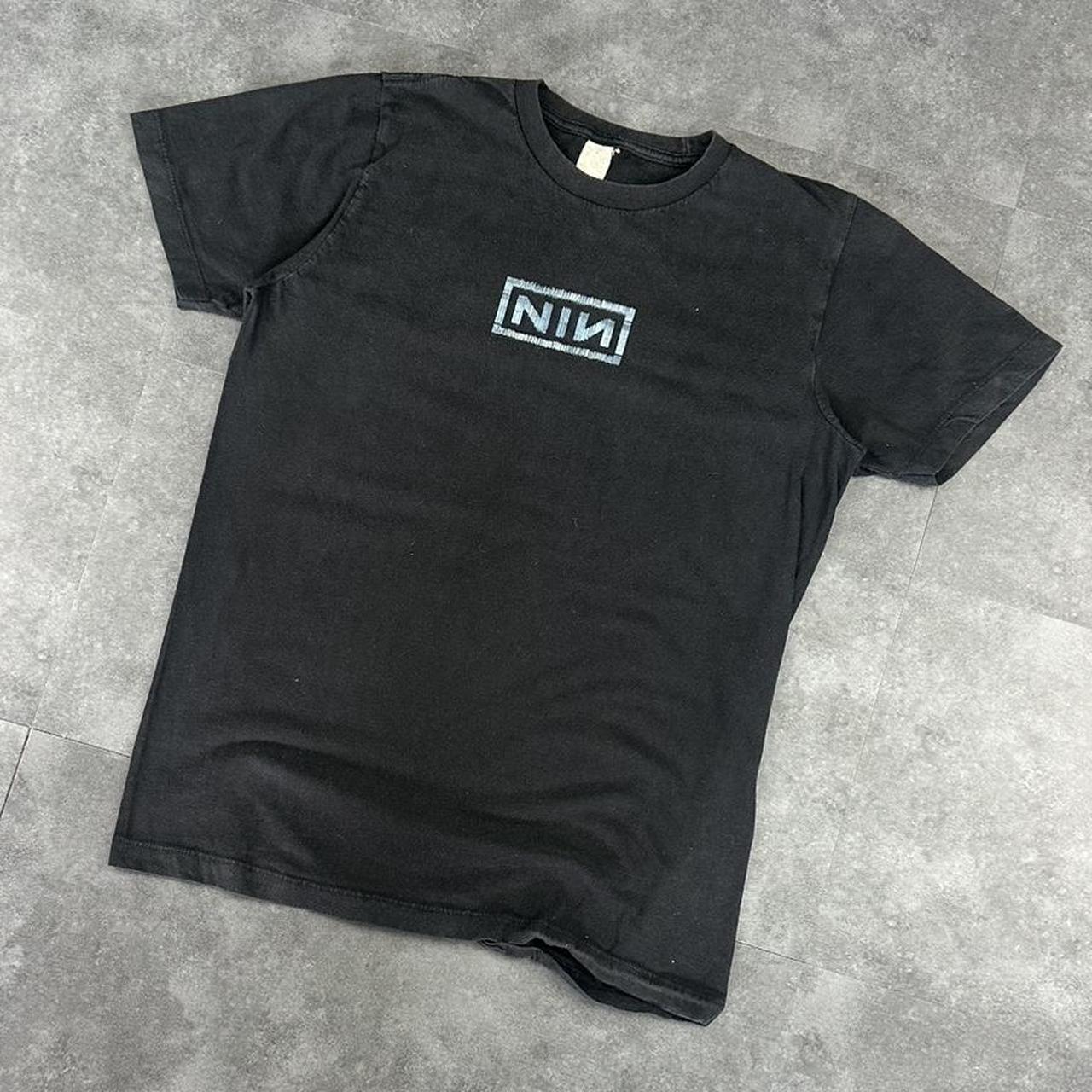 Nine Inch Nails Tour 2000s logo Print Logo graphic T shirt