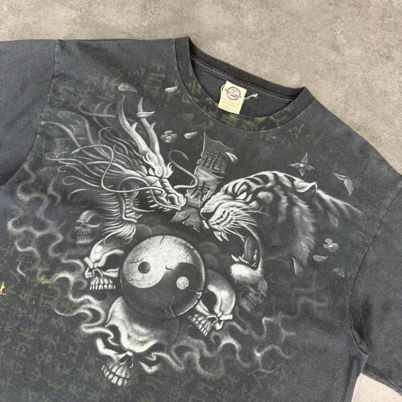 Dragon Tiger Tribal 2000s skater Grunge Print graphic T shirt