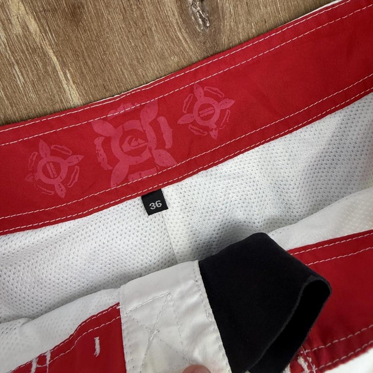 Quiksilver Surfwear Y2K swim shorts