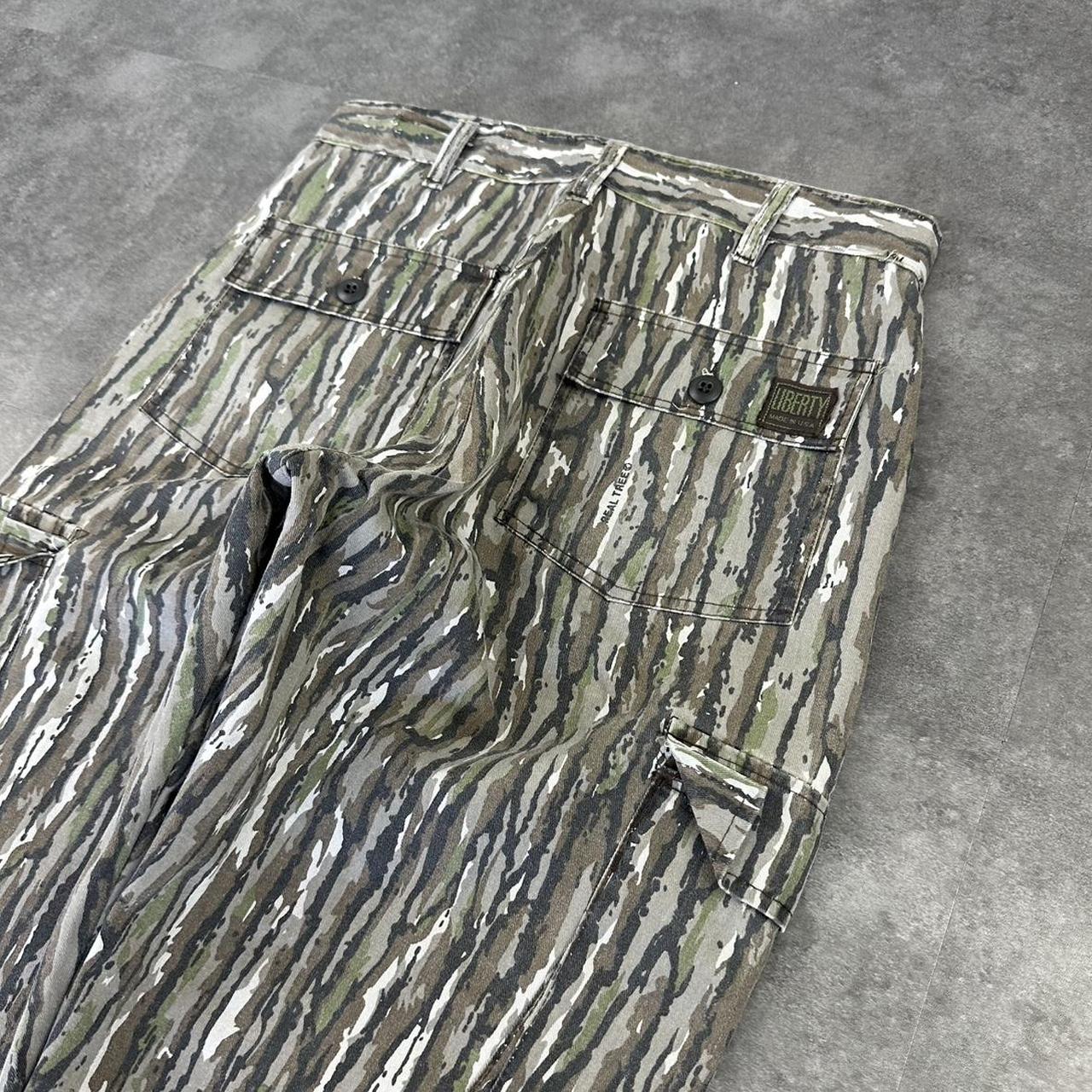 Realtree camo Mossy oak 2000s dungaree workwear cargo trousers
