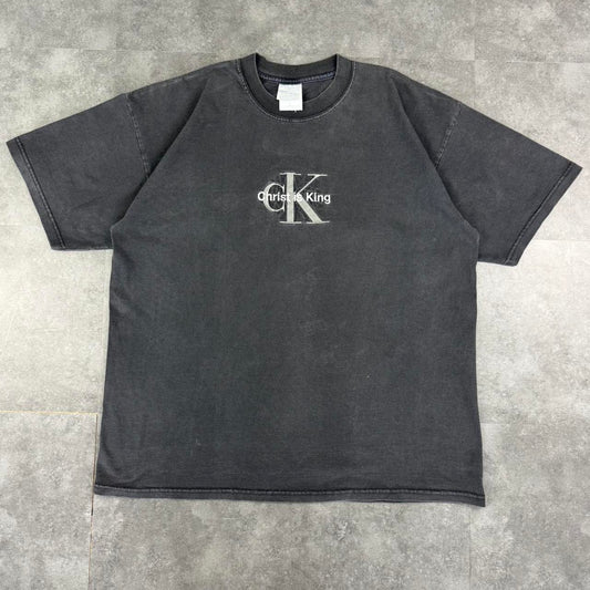 Gildan 90s Y2K CK Christ is king embroidered graphic logo shirt