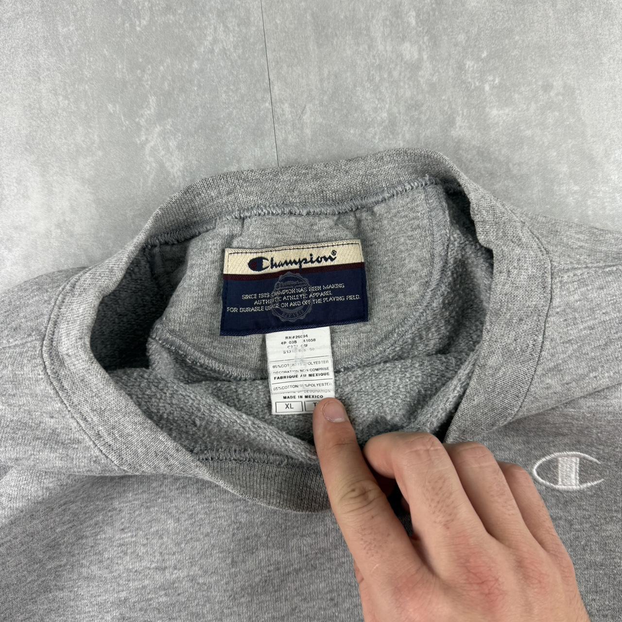 Champion 2000s blank sweatshirt