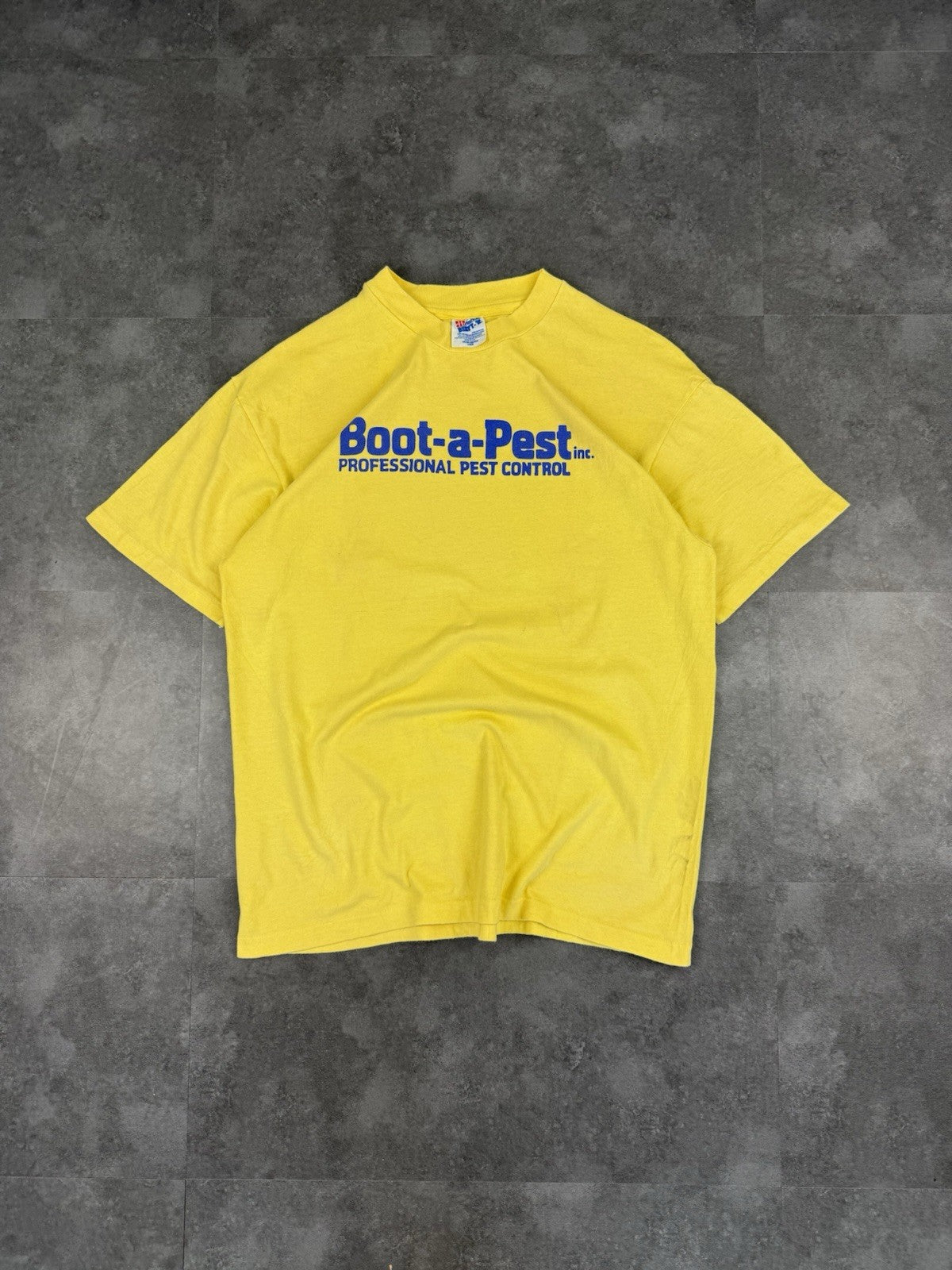 Single Stitch Hanes Beefy Boot-a-Pest Vintage 90s Made in USA T-Shirt Size L