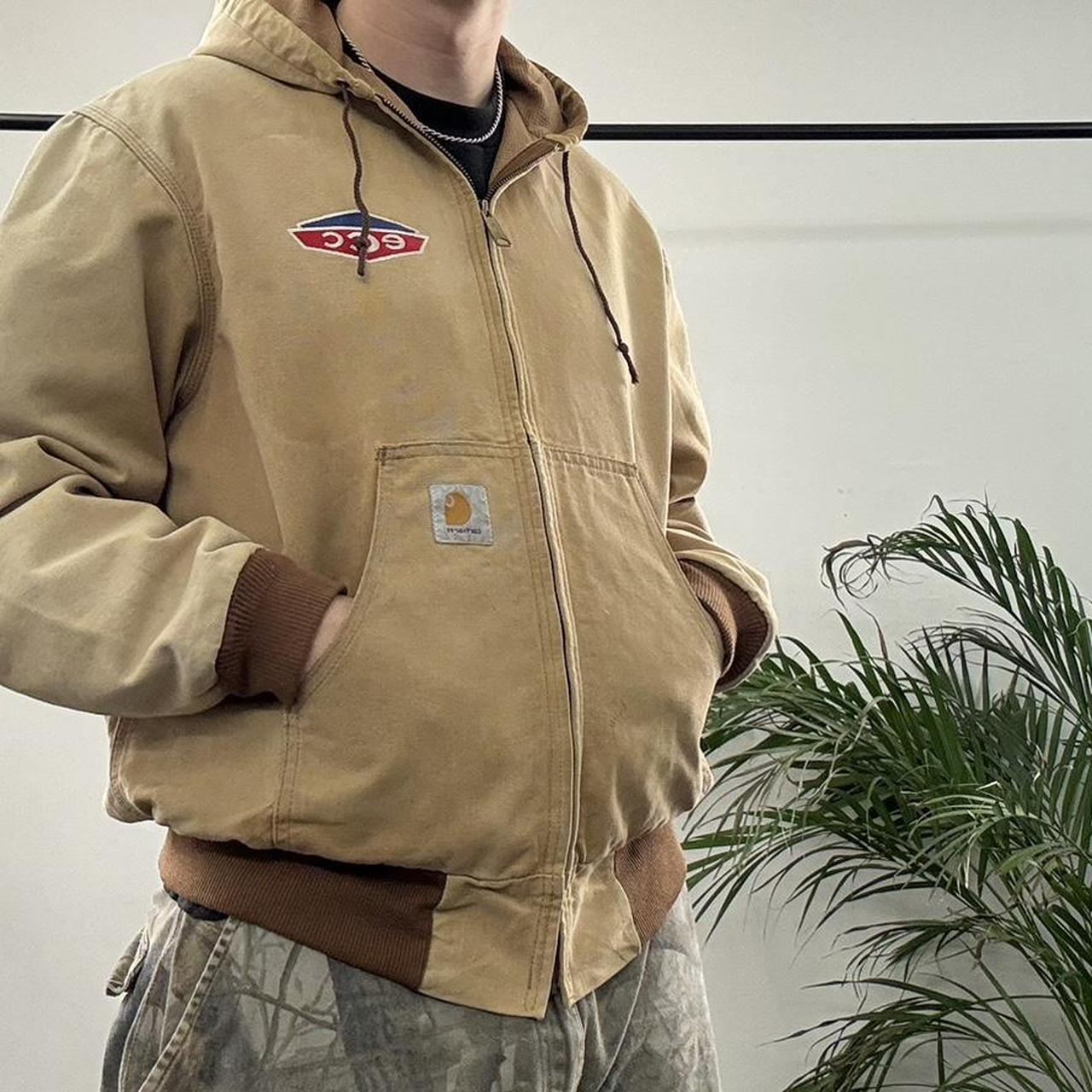 J106 vintage Carhartt sun faded duck active thermal lined hooded canvas jacket