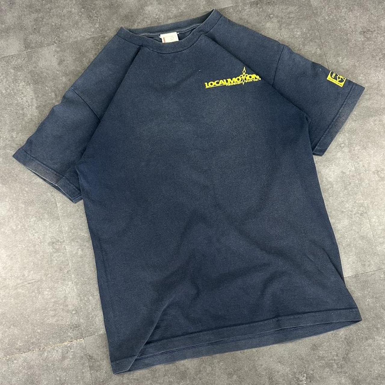 Local Motion 2000s Surfer Print graphic T shirt