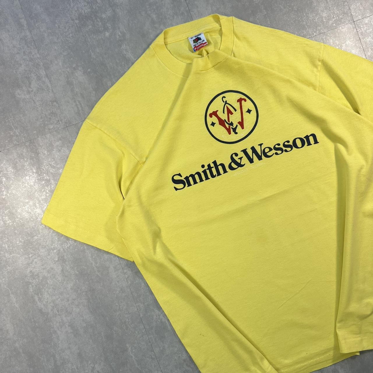Rare Fruit of the loom 90s smith & Wesson single stitch vintage T shirt