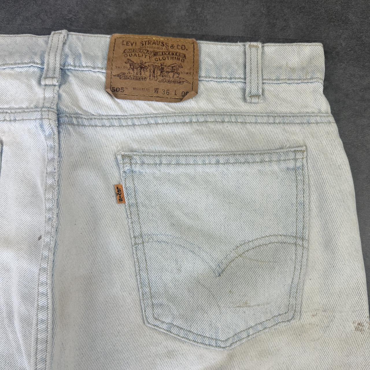 Levi’s 505 2000s dungaree workwear comfort fit denim shorts jorts